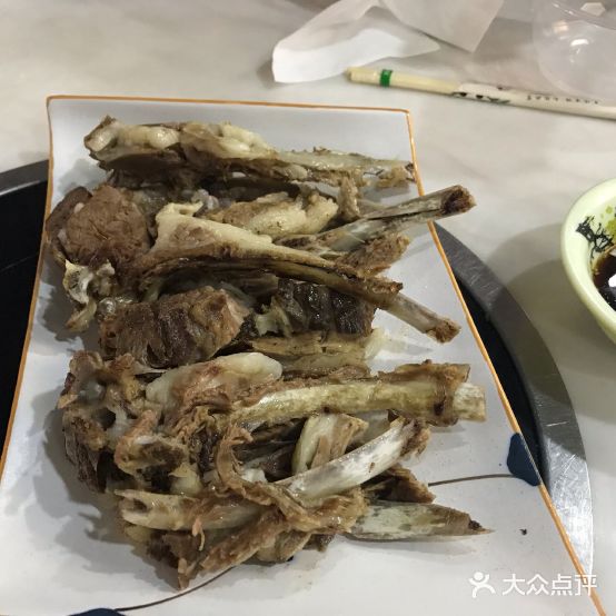 百味轩美食大楼