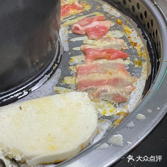 阿吉屋烤肉小火锅(凯旋路店)