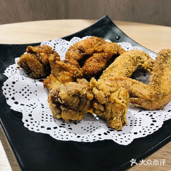 吃美乐悠诺时尚餐厅(时代店)