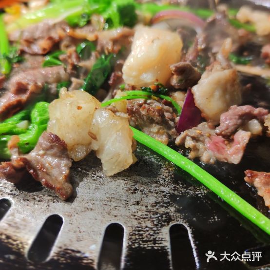 鹤城鑫颖大肉串万(建华店)