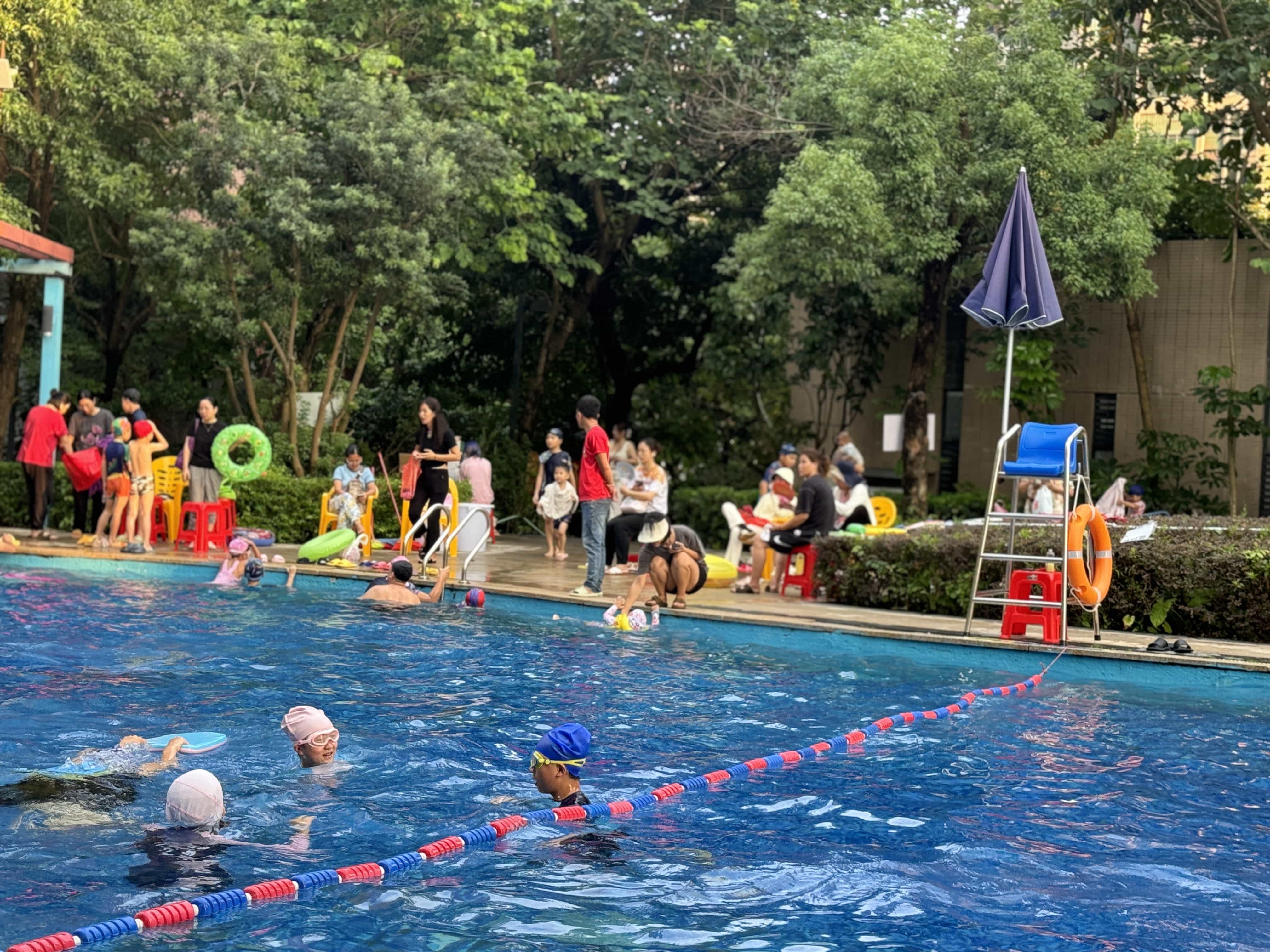 海伦堡·爱Me城市游泳馆