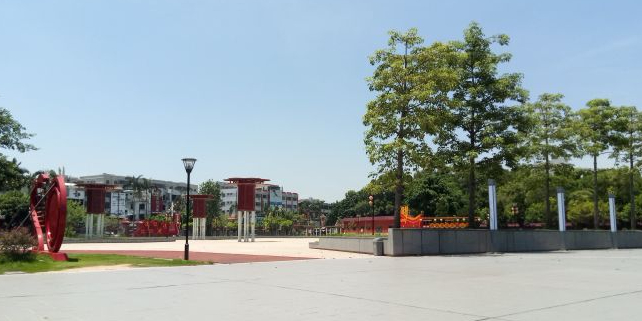 汕尾市海丰县烈士陵园广场