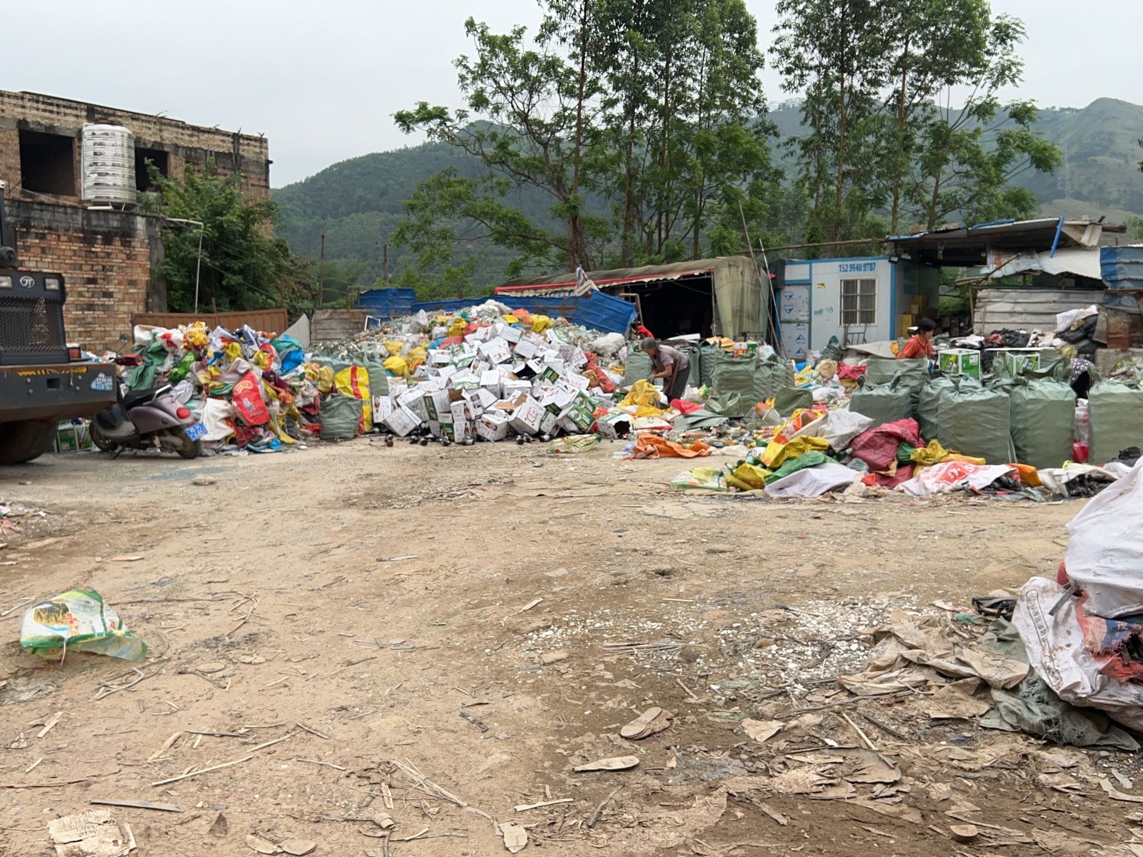 博白森诚玻璃废品回收站