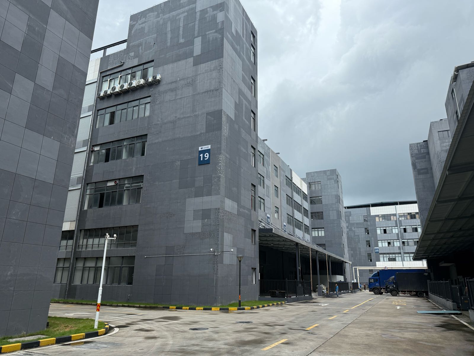 江门市蓬江区棠下镇堡康路1号19栋