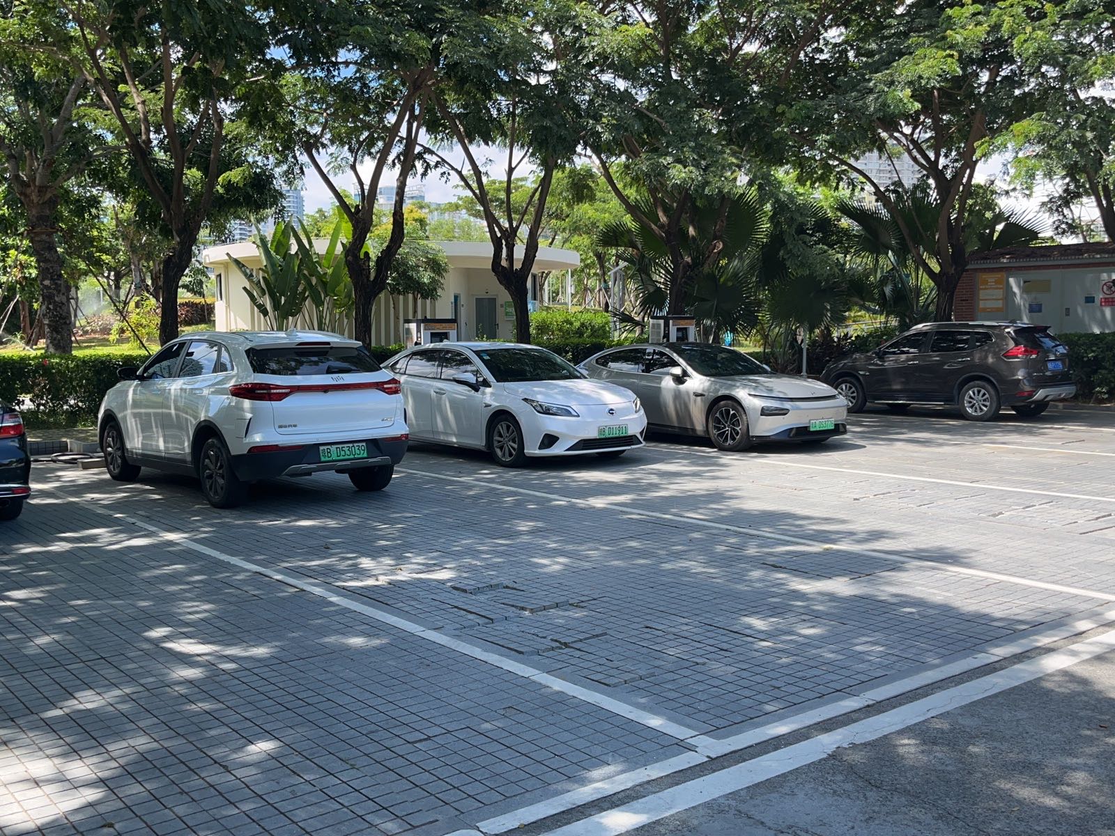 三亚市丰兴隆党群主题公园-地上停车场