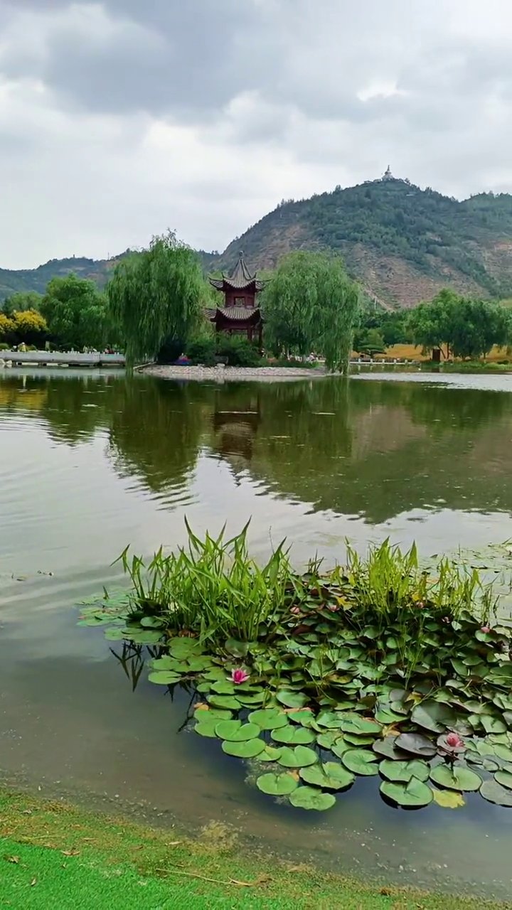 西宁北山美丽园-昆仑神韵景区