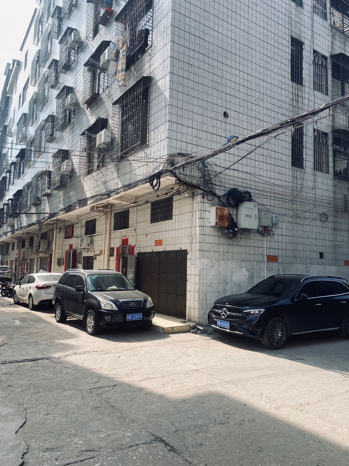 罗定潮友成体馆