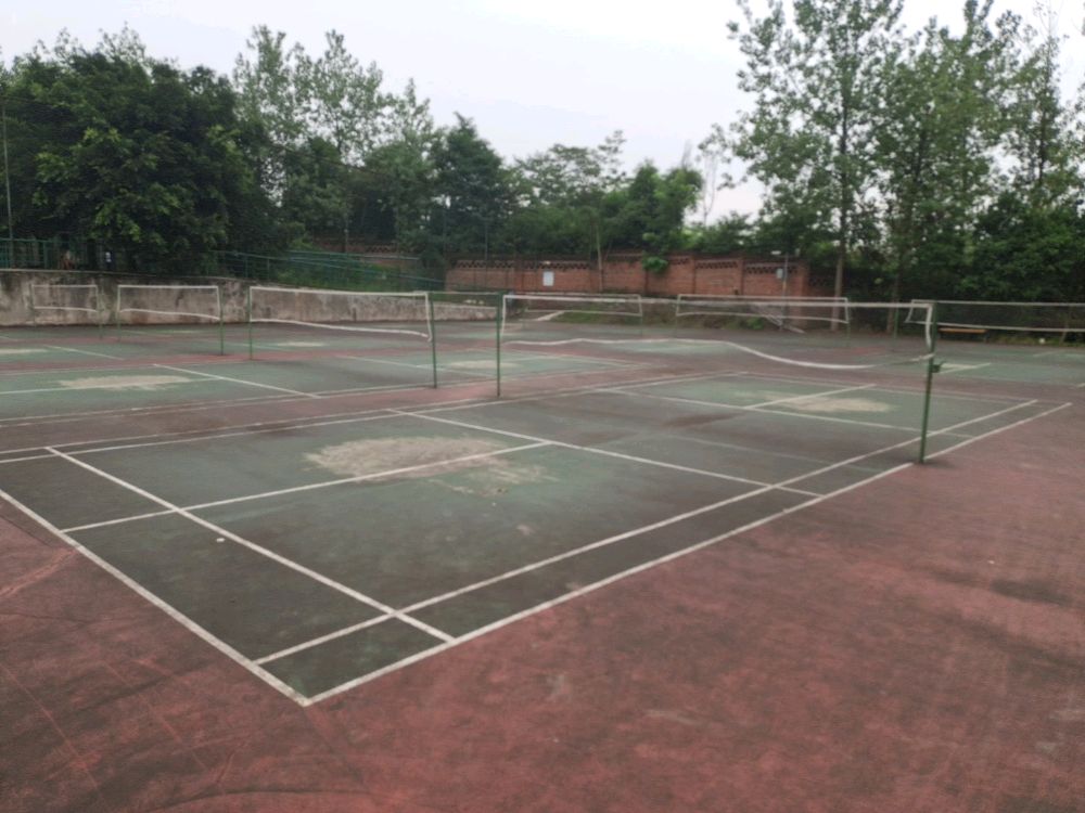 重庆交通大学双福校区-室外羽毛球场