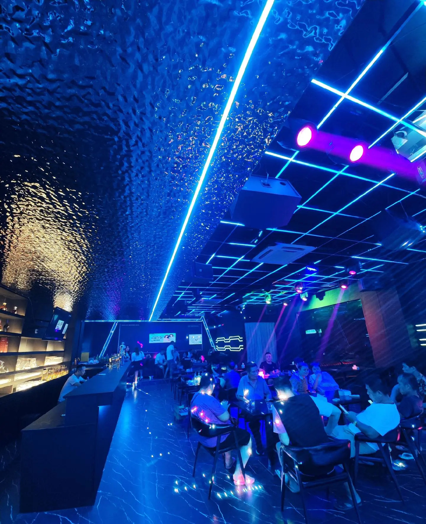 格莱美音乐酒吧(中山花园店)