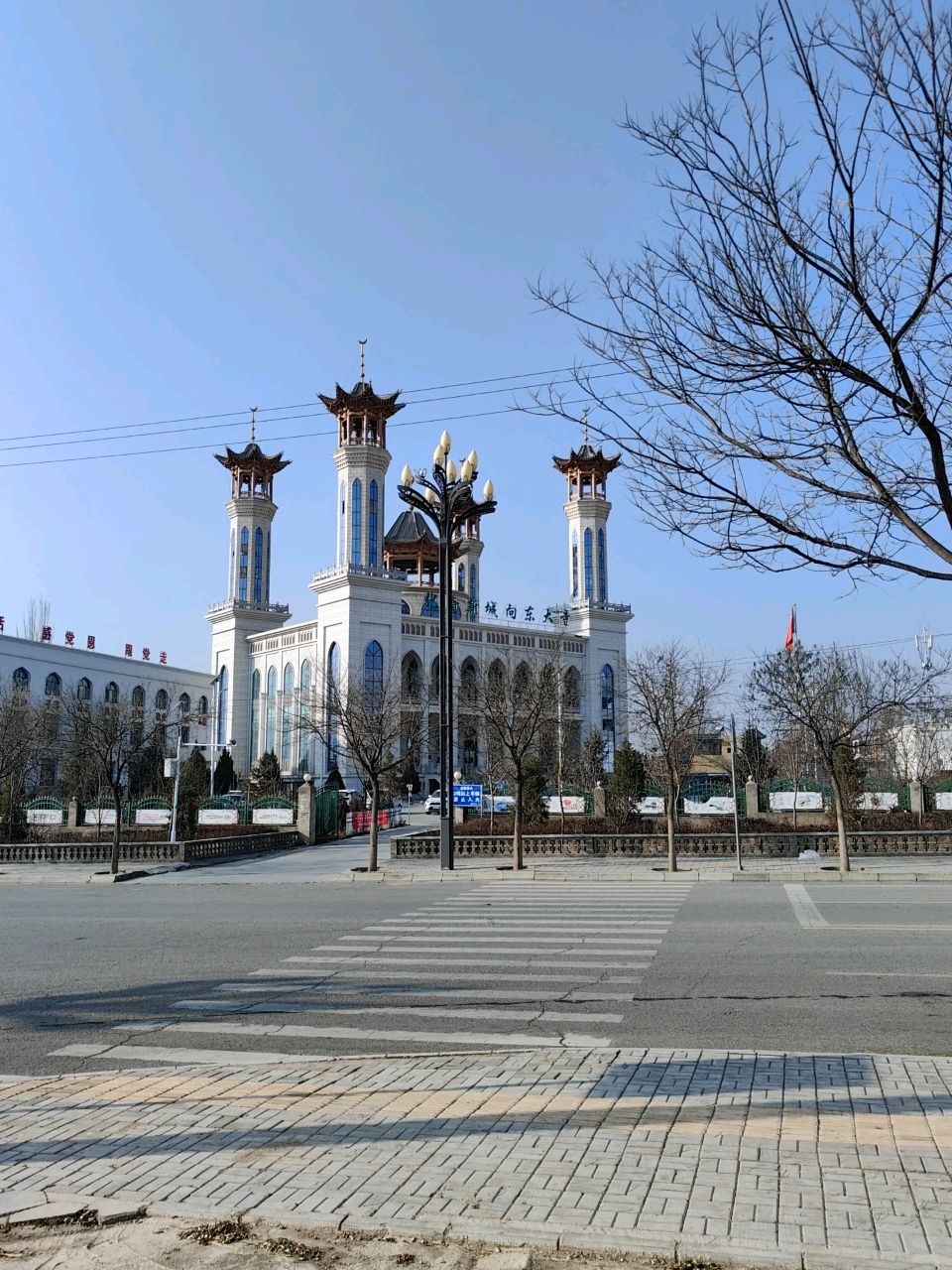 化隆新城向东大寺