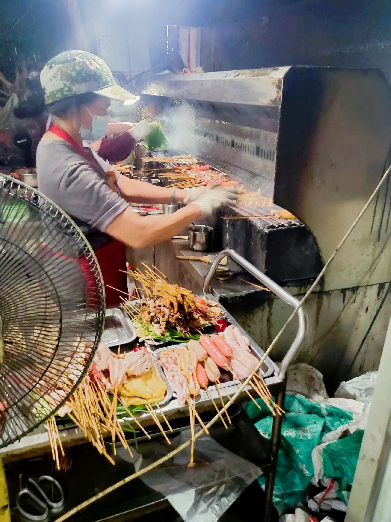 爱姐烧烤摊(银晟花园店)