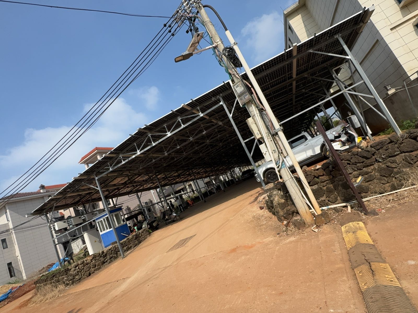 朴宿昕岚普光充电站