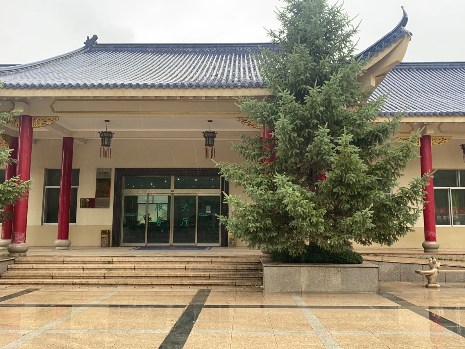 西宁龙泉中心陵园