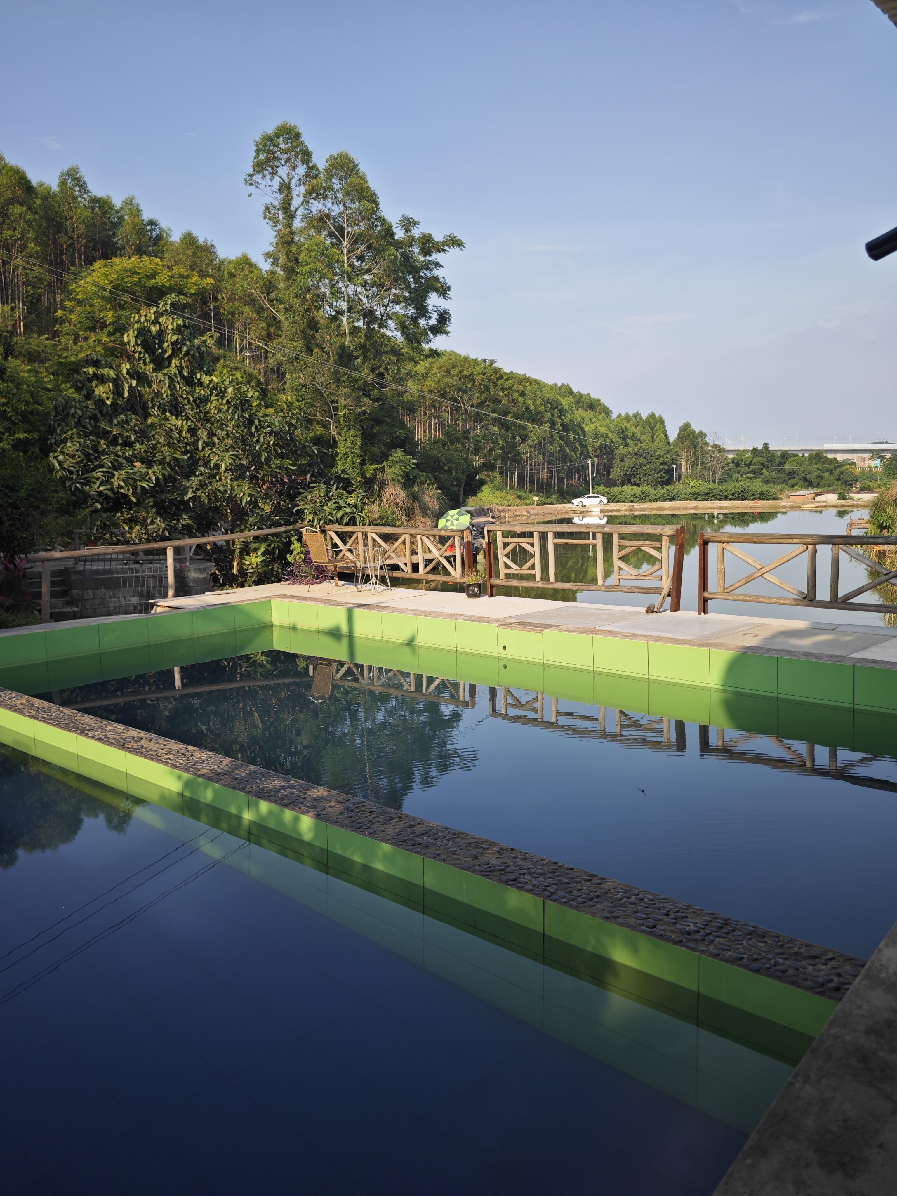 龙颈岭休闲钓场