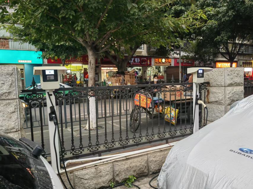 绿沃云充-湖明路汽车充电站