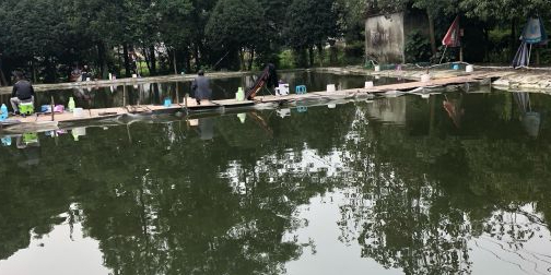 正云欢乐鱼塘