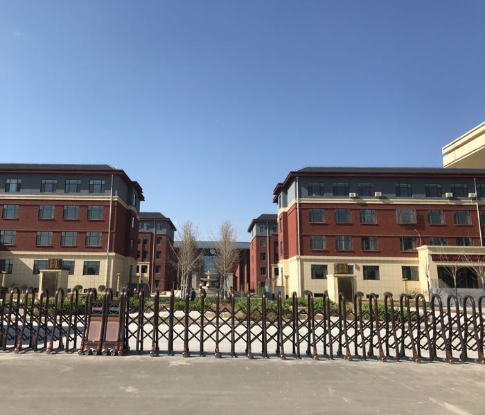 晋中市博雅培文实验学校-南门