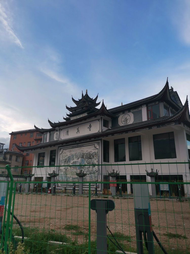 大理市小关邑清真寺民主管理委员会