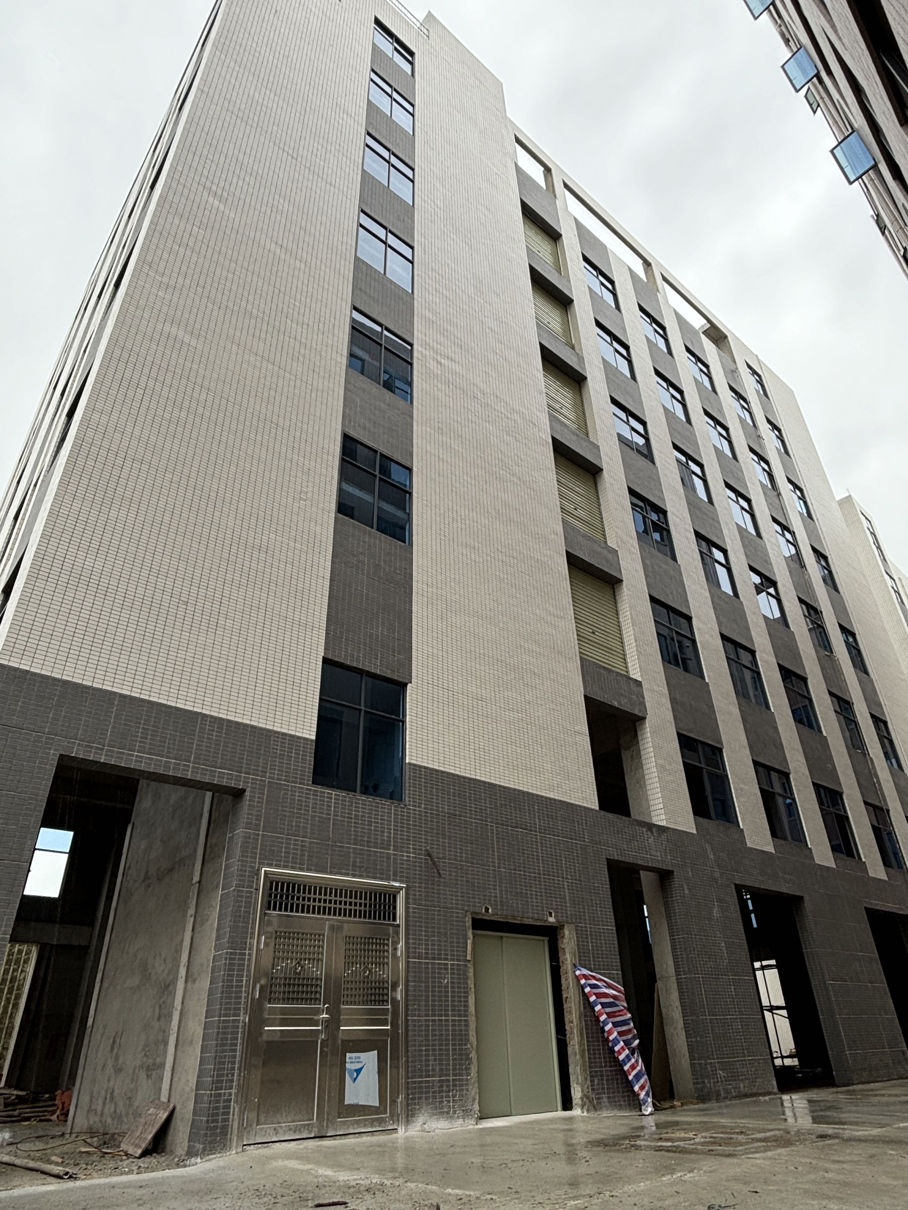 东莞市大朗镇犀牛陂大冚墟三街115号