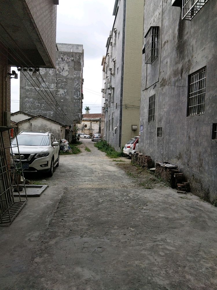 阳江市江城区五马岭新村东十二巷17号