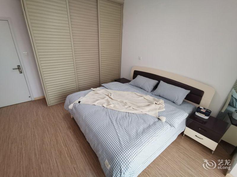 德阳自由人摄影主题民宿(白河巷分店)
