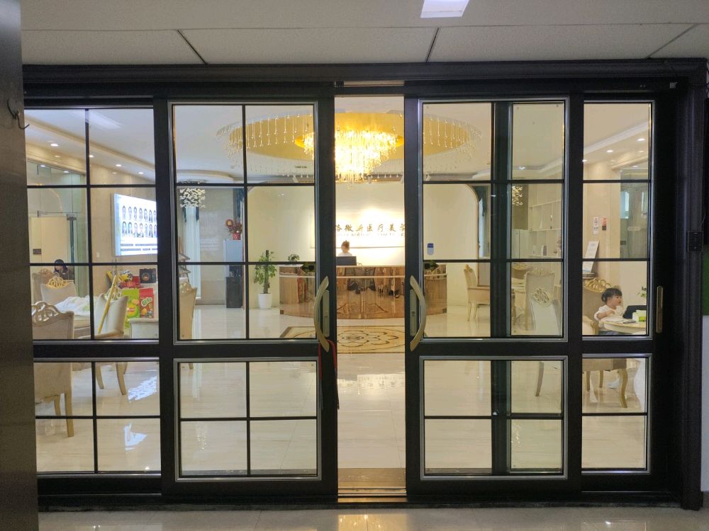 洛微斯医疗美容