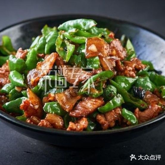 红辣椒炒肉