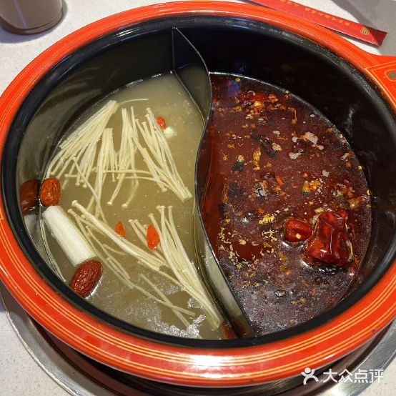 知昂张串串香火锅(归德路店)