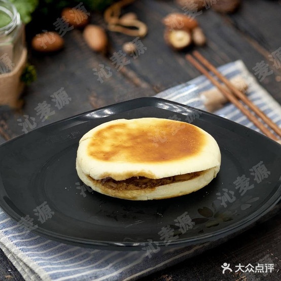沁麦源过过桥米线直营店