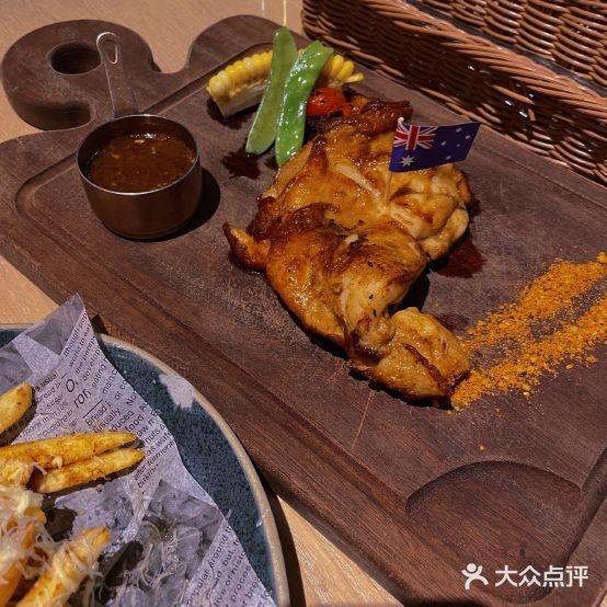 蓝农·果木牛肉西餐厅(银泰创意城店)