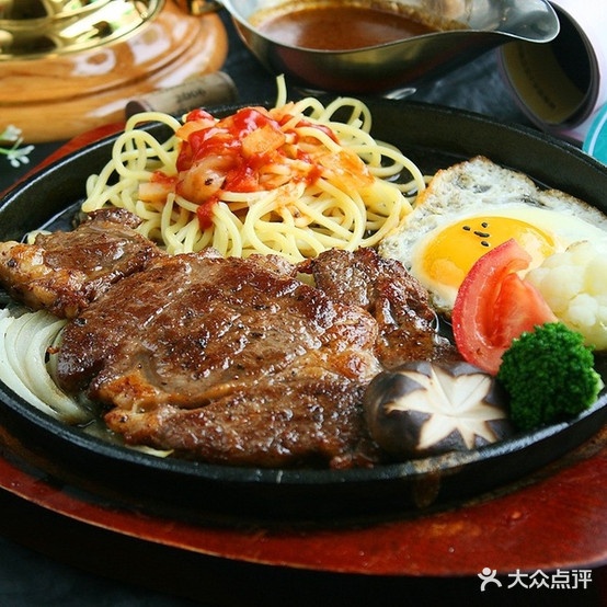 红锐街头牛肉&香辣鸡煲(杞国新城店)