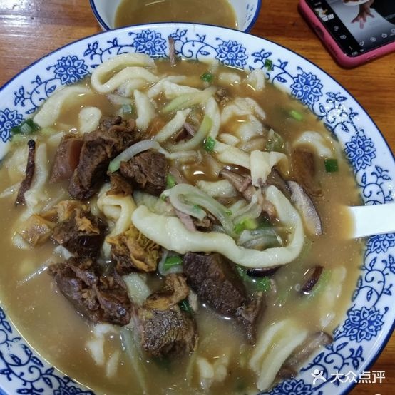 沈胖子麦虾(轮渡路店)