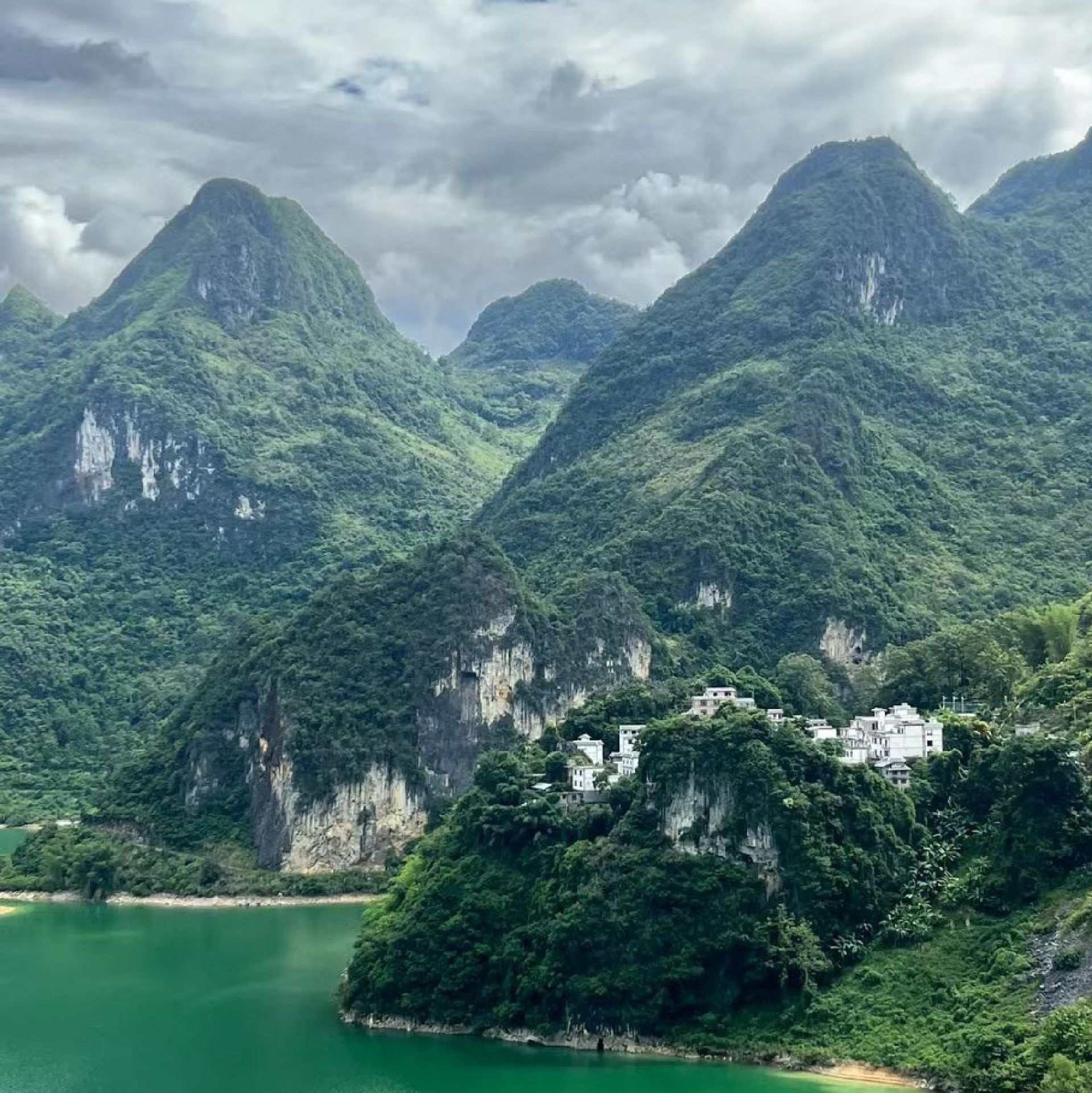 广西凌云浩坤湖国家湿地公园