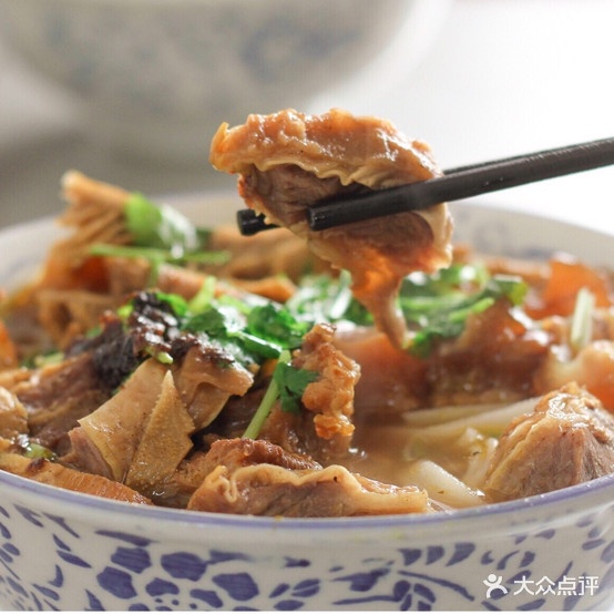 中巷牛腩