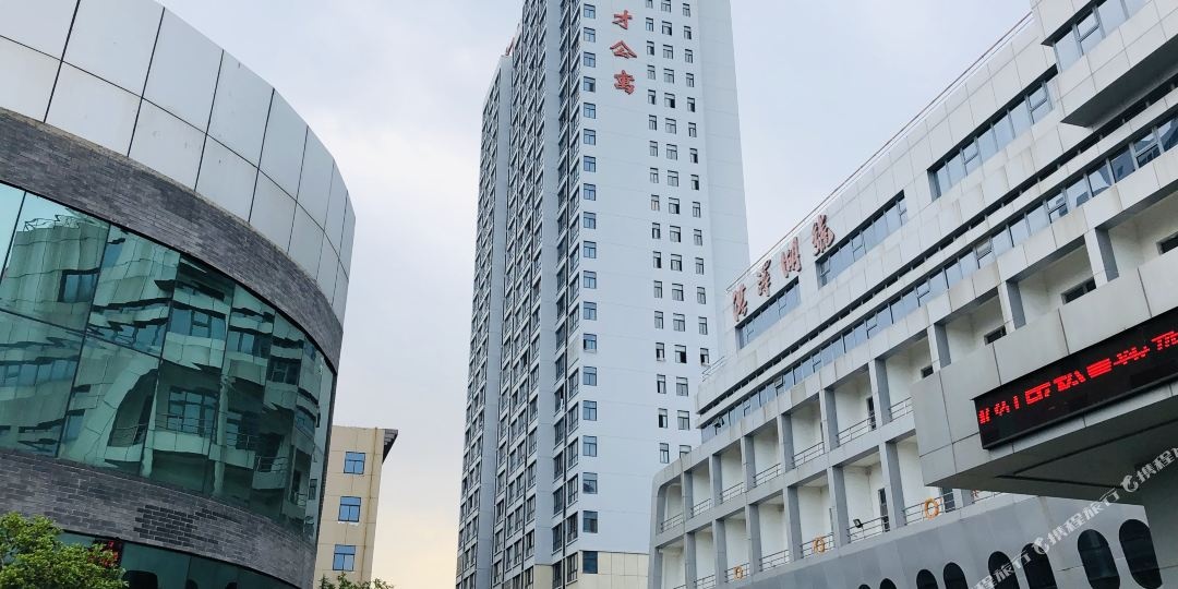 景湖大酒店