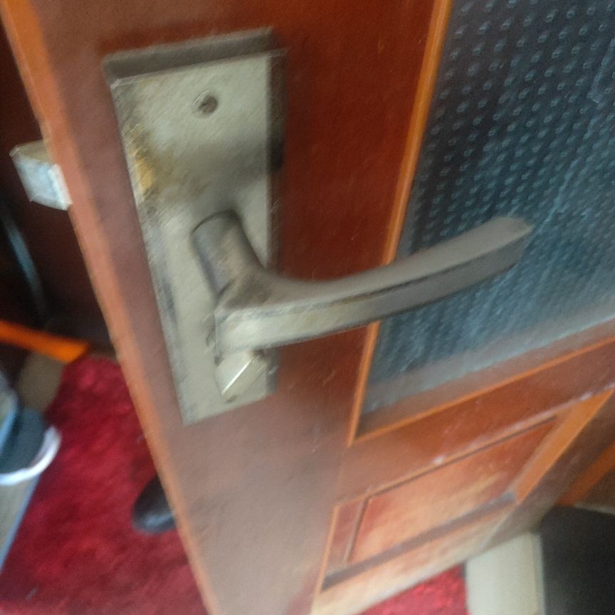 辛氏开锁换锁汽车钥匙