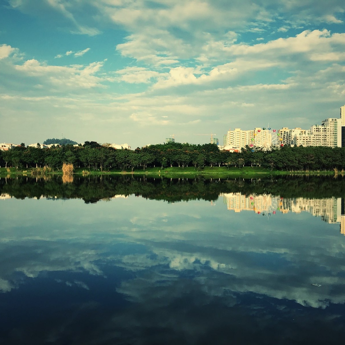 蓝溪湿地公园