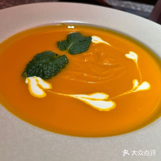 SOI现代韩食(楚河汉街店)