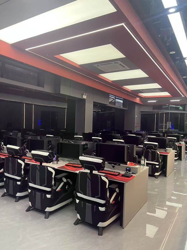 网艺电竞馆(汇丰城店)