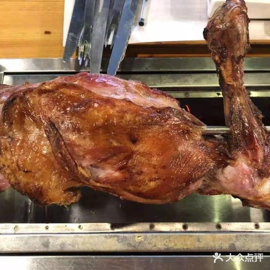 伊通鸽子烤羊腿烧烤小串(世光路店)