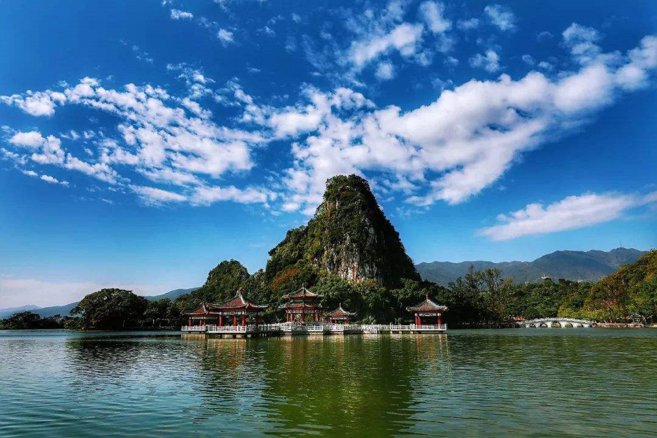 水月岩风景区