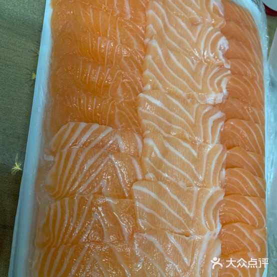 隆记正宗挪威三文鱼(南方水产市场店)