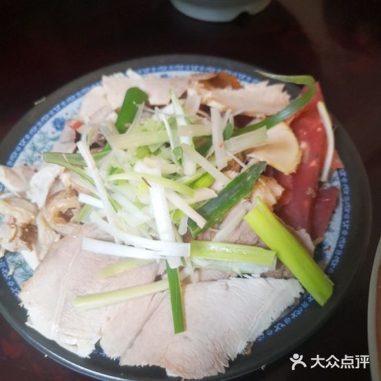 何氏三套车(武威名优小吃)