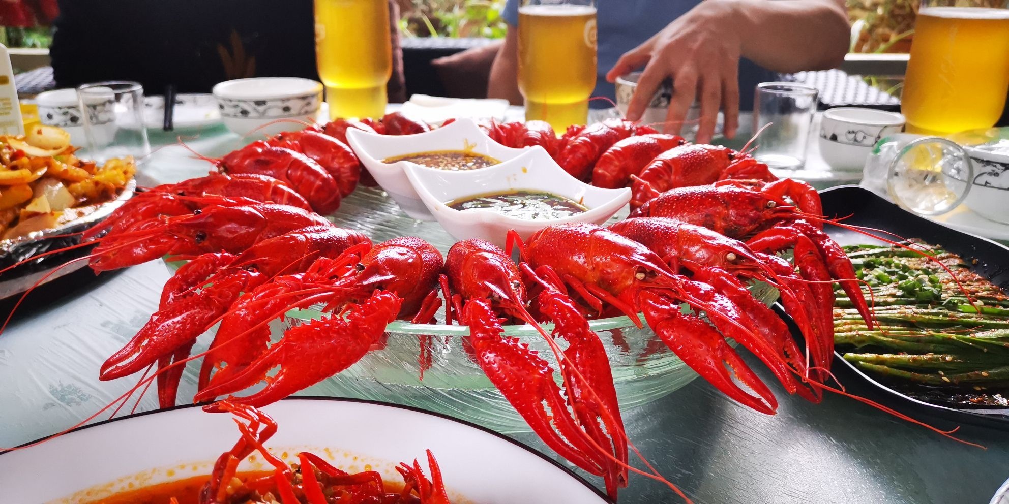 阳光院坝·小龙虾海鲜融合川菜(高攀路店)