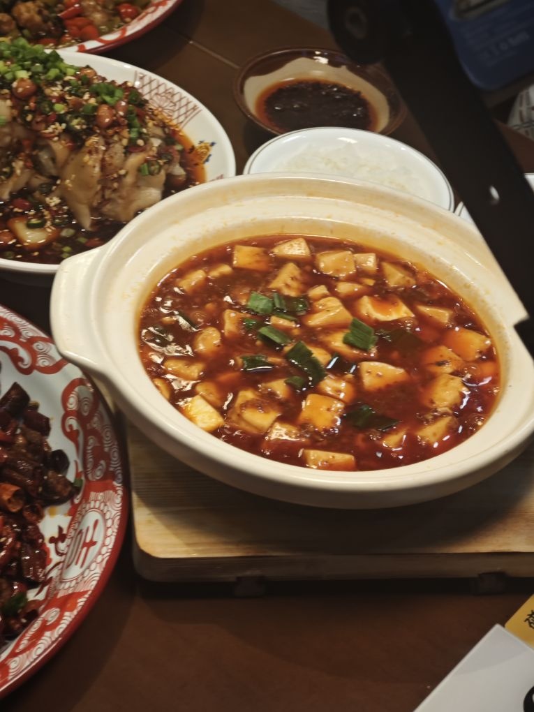 炊太婆老妈蹄花·老牌川菜馆(武侯祠总店)