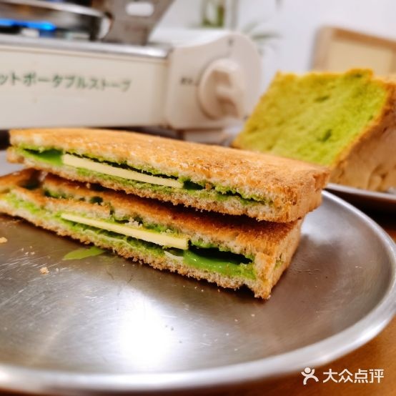 ZUZU咖啡陪面包