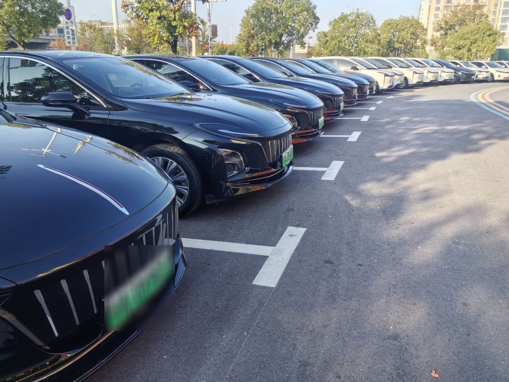 滴滴出行租买车官方授权店(夏鑫红谷滩店)