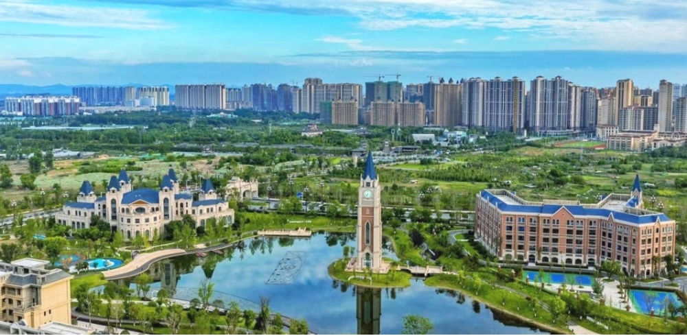新鸥鹏文教城