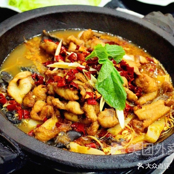 云霞鱼馆