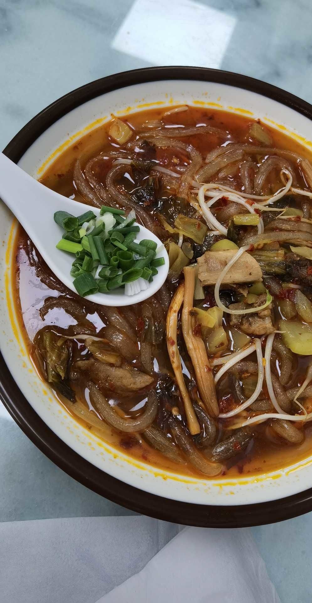 杨记正宗酸辣粉(夏湾分店)